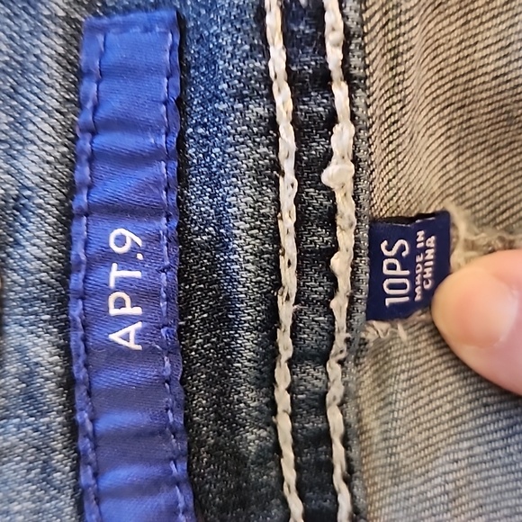 Jeans - Picture 5 of 8